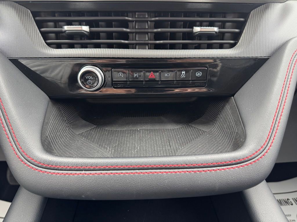 Certified 2025 Ford Explorer ST-Line image 23