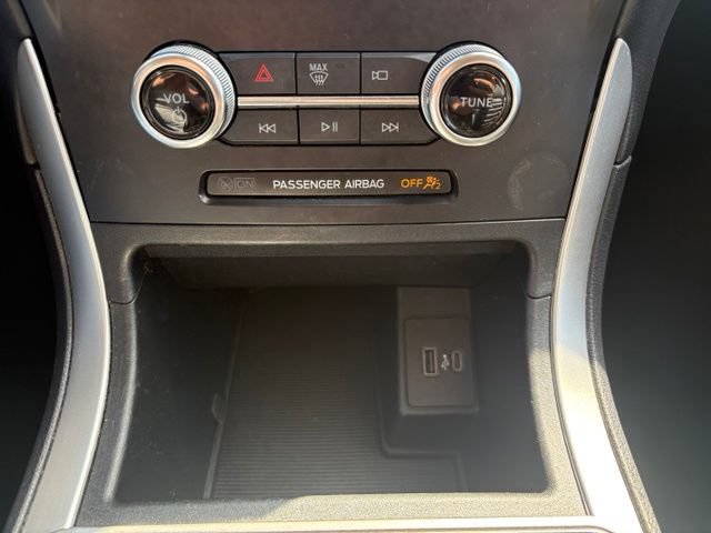 Certified 2024 Ford Edge SEL AWD/4WD image 32