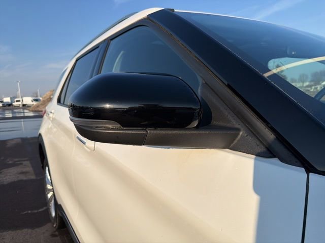 Certified 2022 Ford Explorer Limited image 8