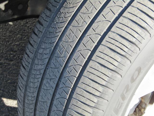 Certified 2022 Ford Explorer Platinum w/ Equipment Group 601A image 8