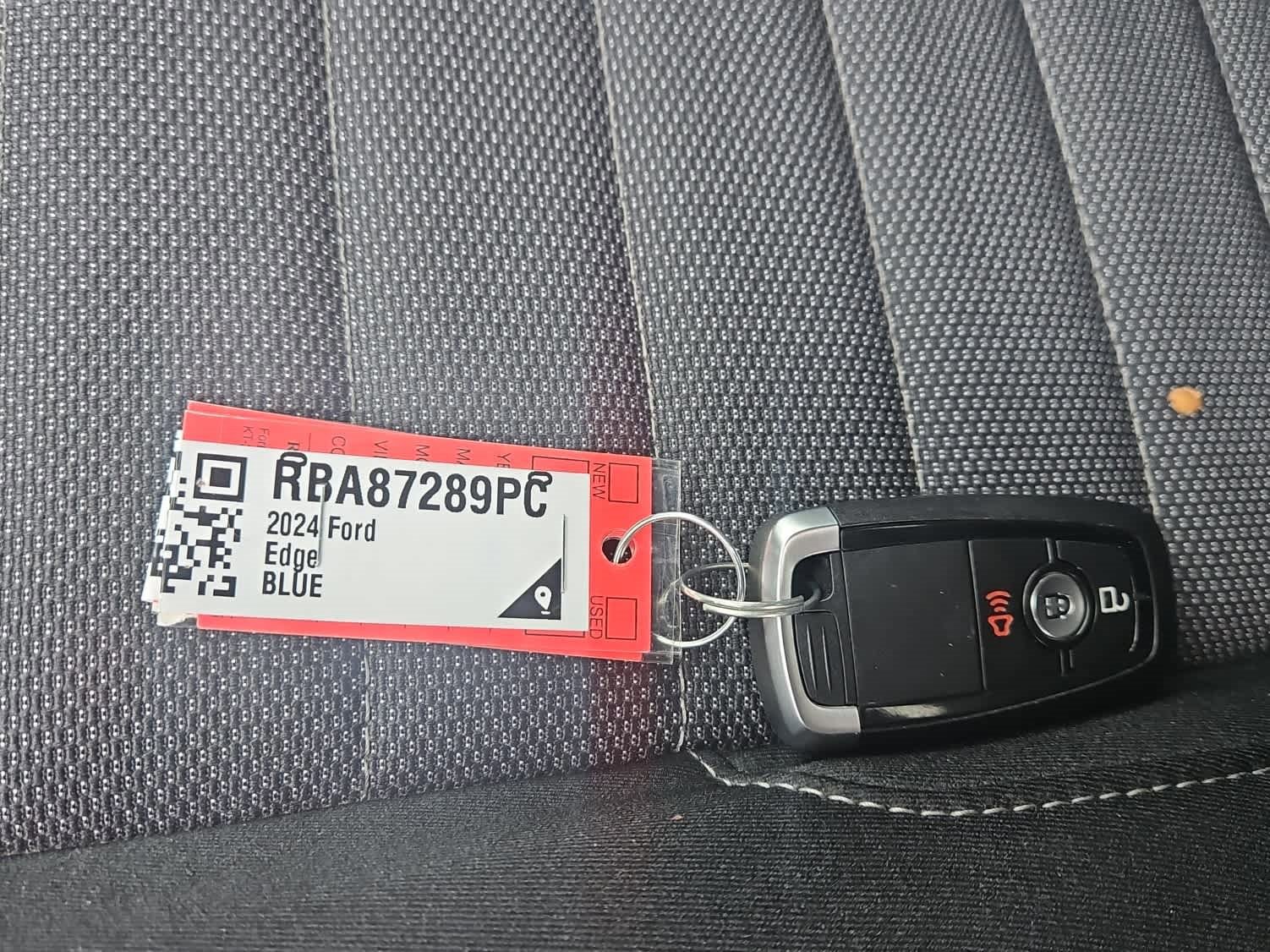 Certified 2024 Ford Edge SE w/ Black Appearance Package image 20