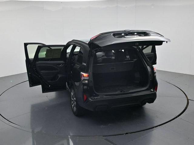 Used 2025 Subaru Forester Touring AWD/4WD image 39