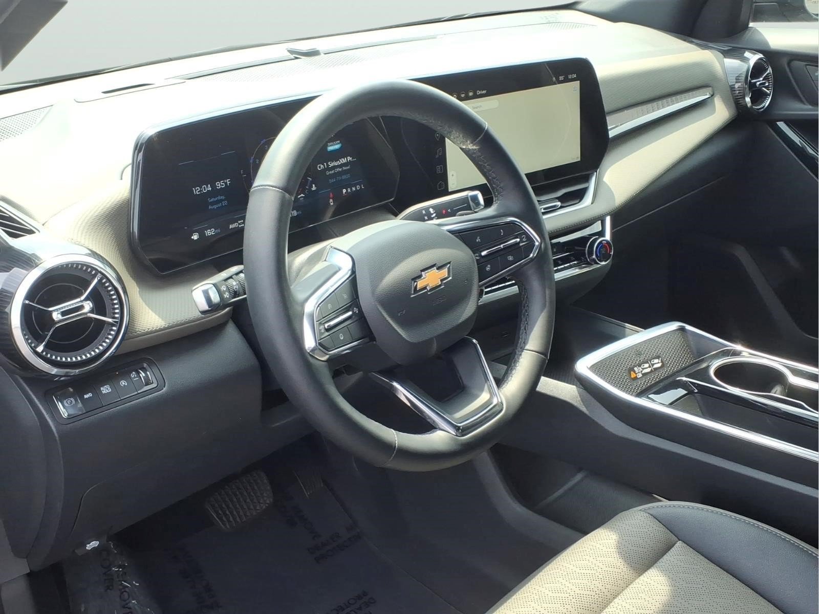 Used 2025 Chevrolet Equinox LT w/ Convenience Package II AWD/4WD image 7