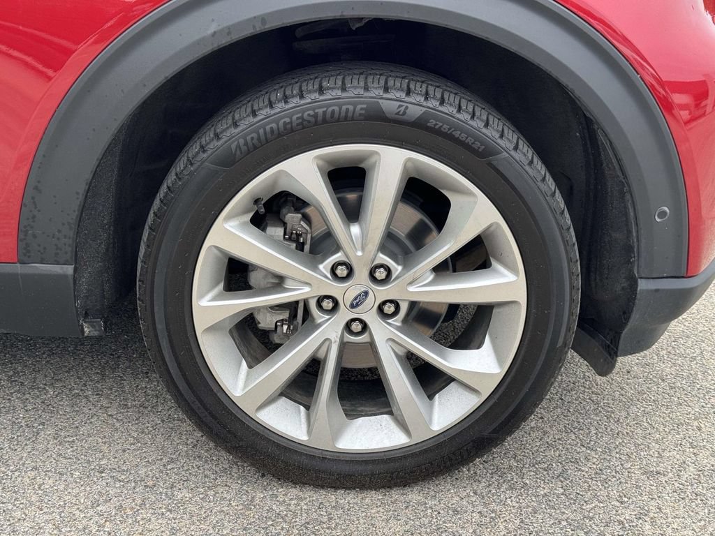 Certified 2023 Ford Explorer Platinum w/ Technology Package AWD/4WD image 27