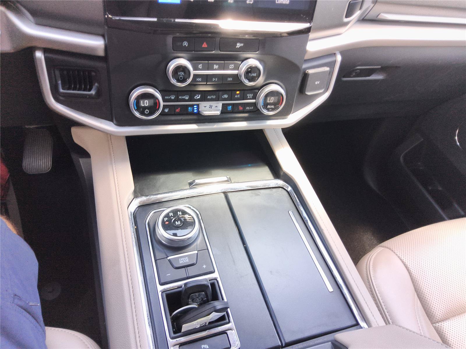 Certified 2023 Ford Expedition XLT RWD image 33