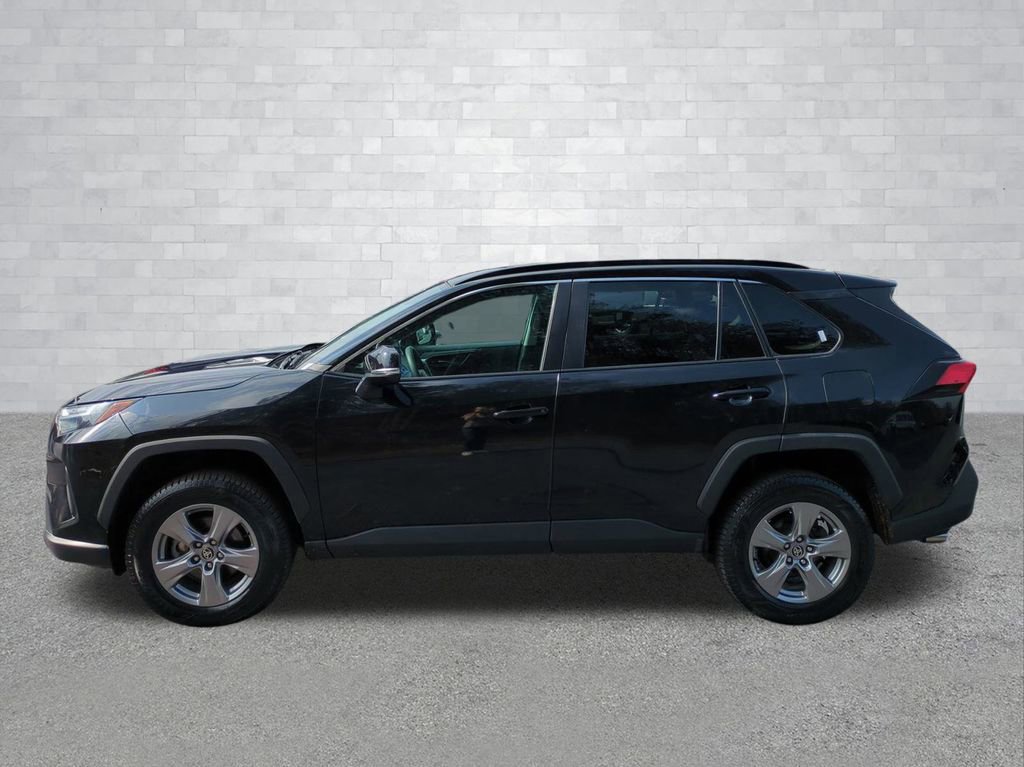 Used 2024 Toyota RAV4 XLE image 2