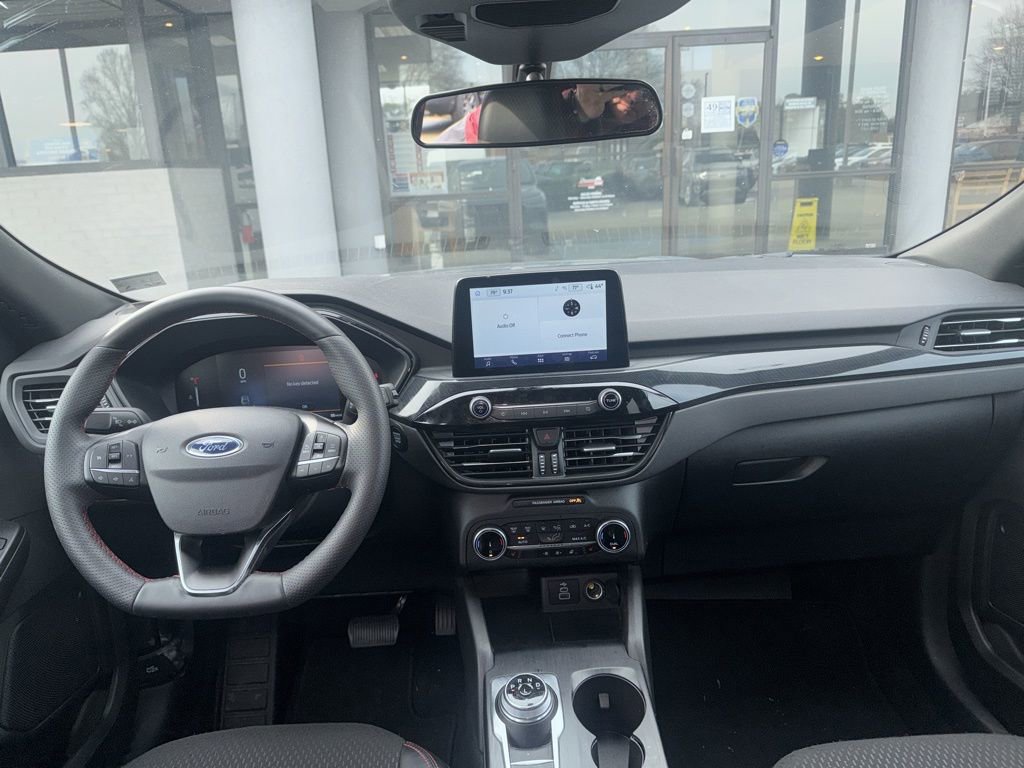 Certified 2025 Ford Escape ST-Line Select image 9