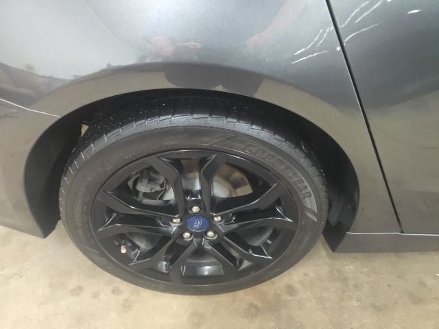 Certified 2019 Ford Fusion SE w/ Equipment Group 151A FWD image 8