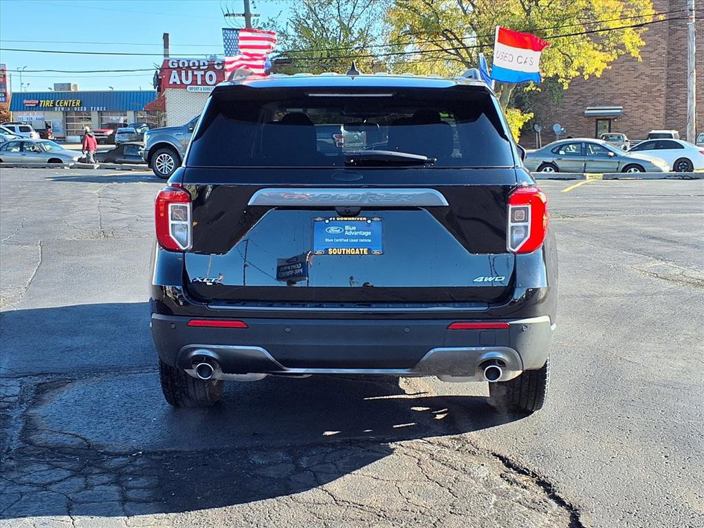 Certified 2023 Ford Explorer XLT w/ Equipment Group 202A image 2