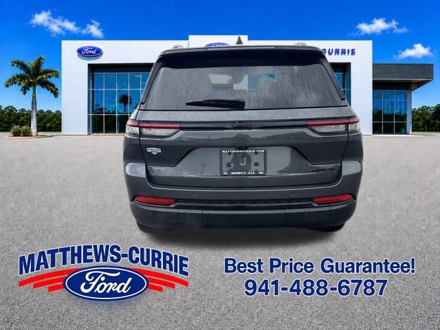 Used 2024 Jeep Grand Cherokee Limited w/ Black Appearance Package RWD image 5
