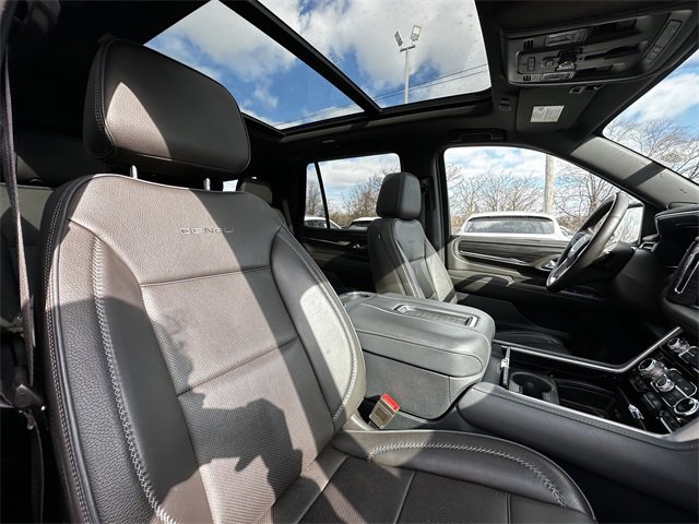 Used 2023 GMC Yukon Denali image 36