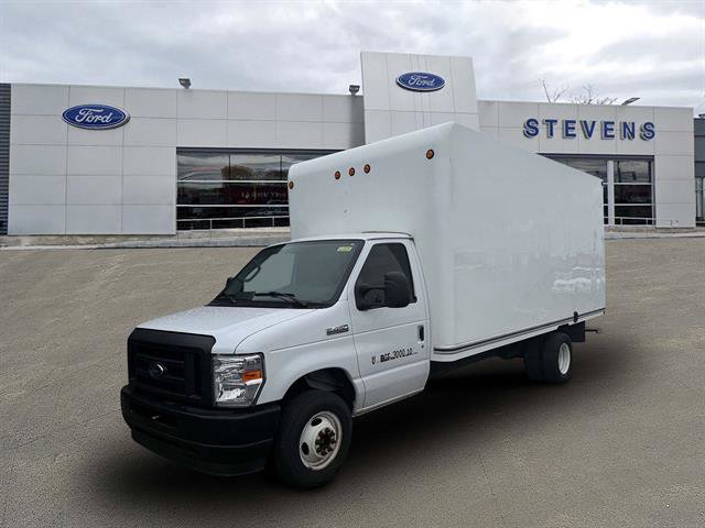 Certified 2024 Ford E-450 and Econoline 450 Super Duty w/ Power Windows & Locks Group RWD image 30