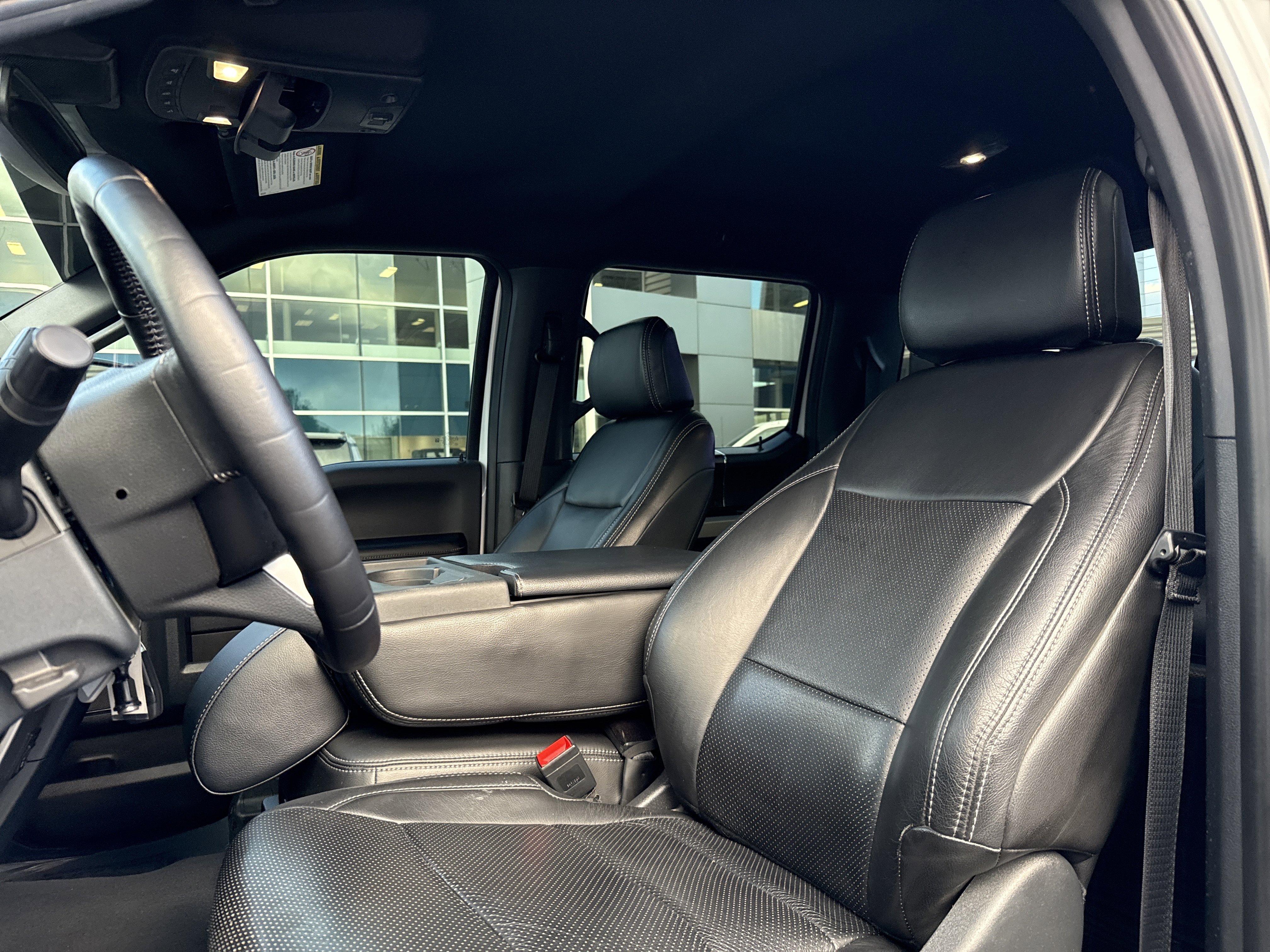 Certified 2022 Ford F250 Lariat AWD/4WD image 2