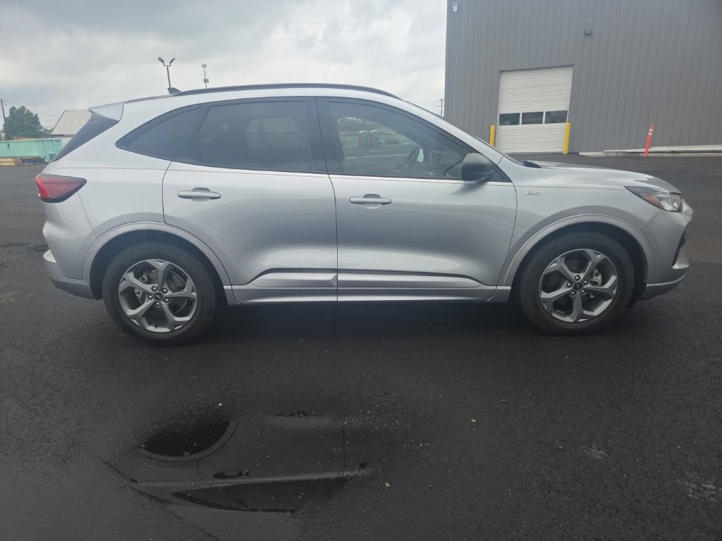 Certified 2023 Ford Escape ST-Line w/ Tech Pack #1 FWD image 14
