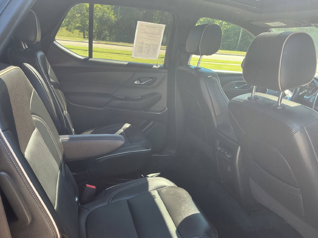 Used 2022 Chevrolet Traverse Premier w/ Redline Edition AWD/4WD image 20
