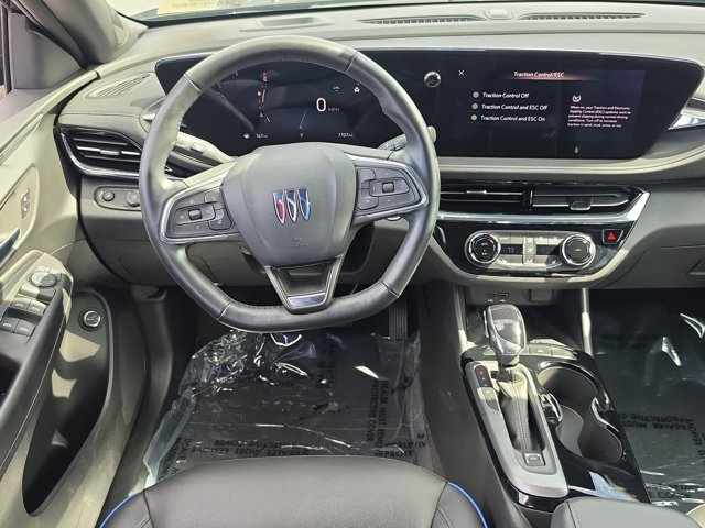 Used 2025 Buick Envista Sport Touring w/ Convenience I Package FWD image 13