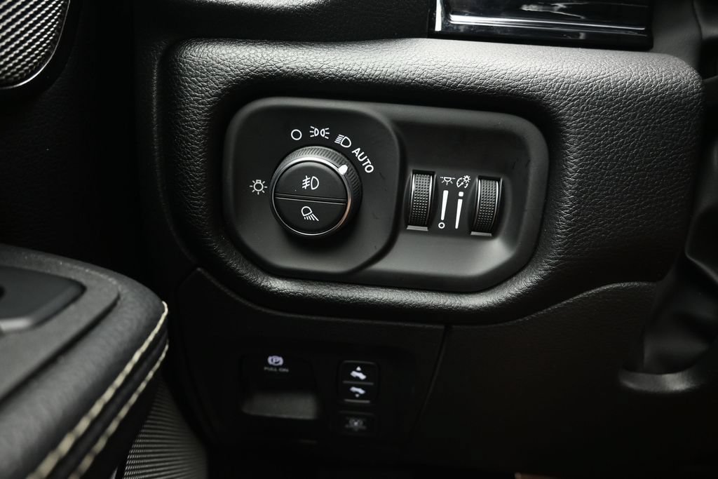 Used 2026 RAM 1500 Rebel w/ G/T Package AWD/4WD image 24