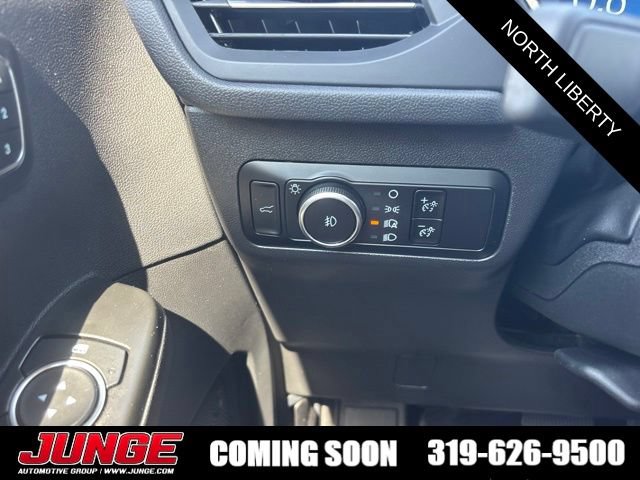 Certified 2025 Ford Escape Platinum AWD/4WD image 28