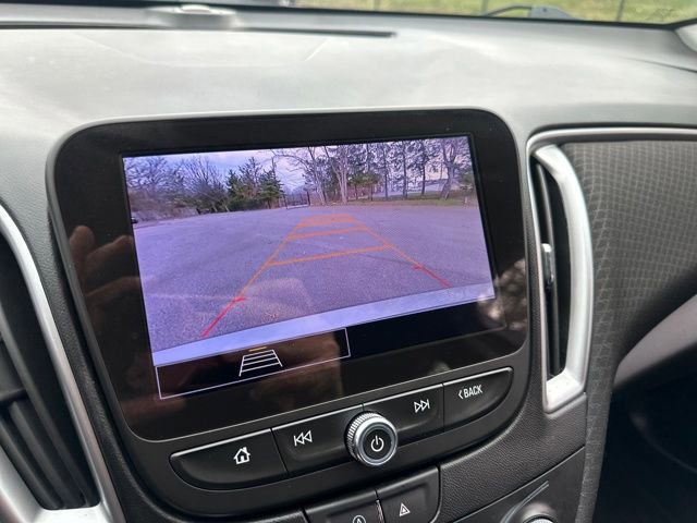 Used 2023 Chevrolet Malibu LS image 34