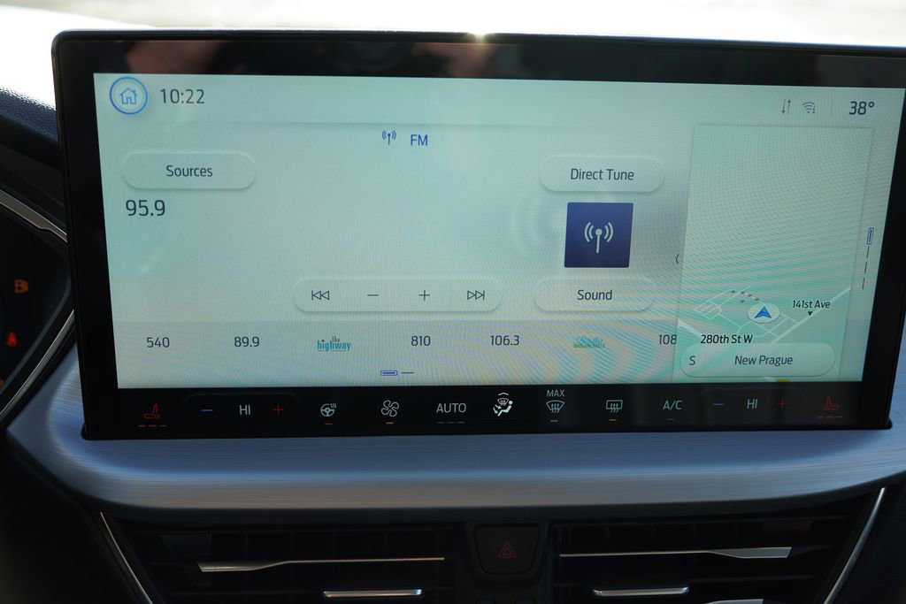 Certified 2025 Ford Escape Platinum w/ Premium Technology Package image 26