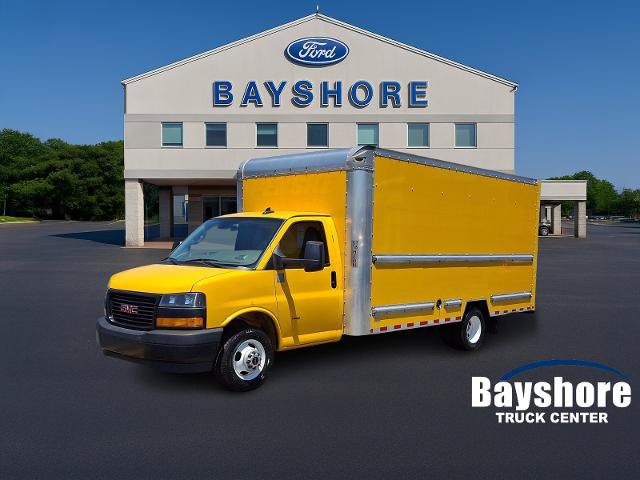 Used 2022 GMC Savana 3500 Extended w/ Power Convenience Package RWD image 1
