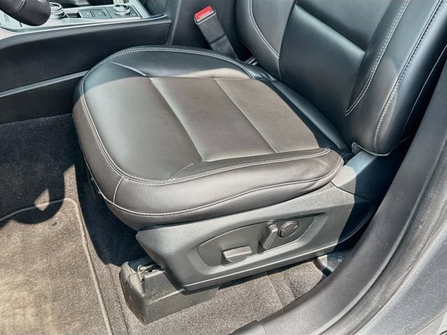 Certified 2022 Ford Explorer XLT w/ Equipment Group 202A AWD/4WD image 26