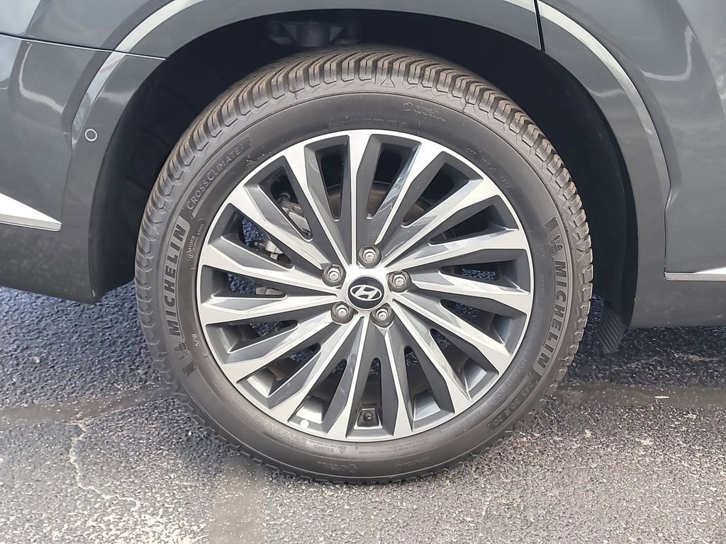Used 2023 Hyundai Palisade Calligraphy image 5