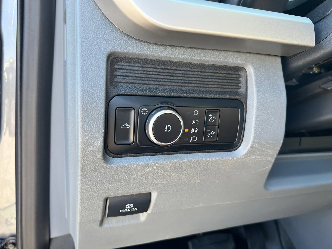Certified 2024 Ford F350 XLT AWD/4WD image 33
