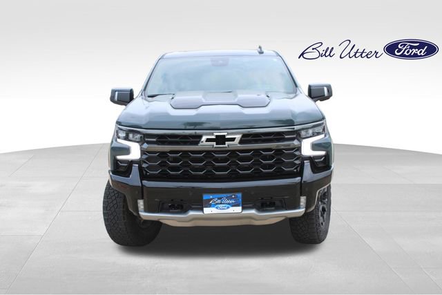 Used 2026 Chevrolet Silverado 1500 ZR2 w/ Dark Appearance Package AWD/4WD image 2