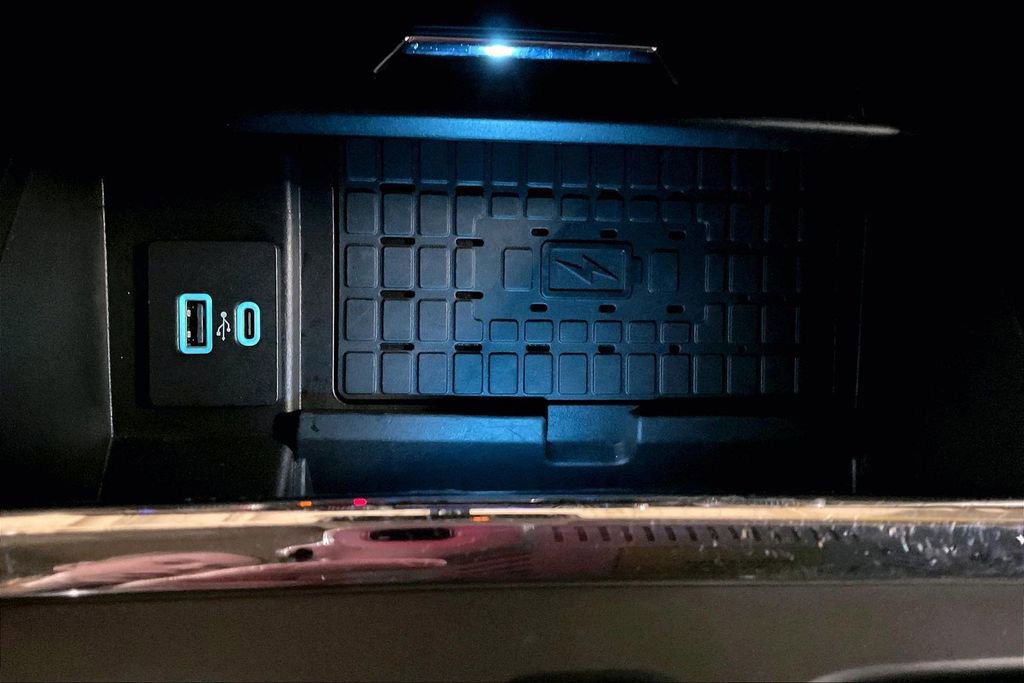 Certified 2024 Ford Expedition Max XLT image 31