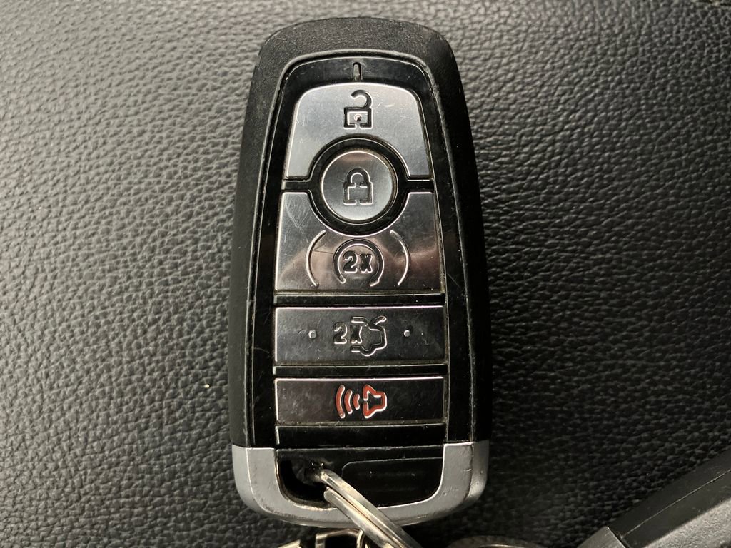 Certified 2019 Ford Explorer Limited w/ Class III Trailer Tow Package image 36