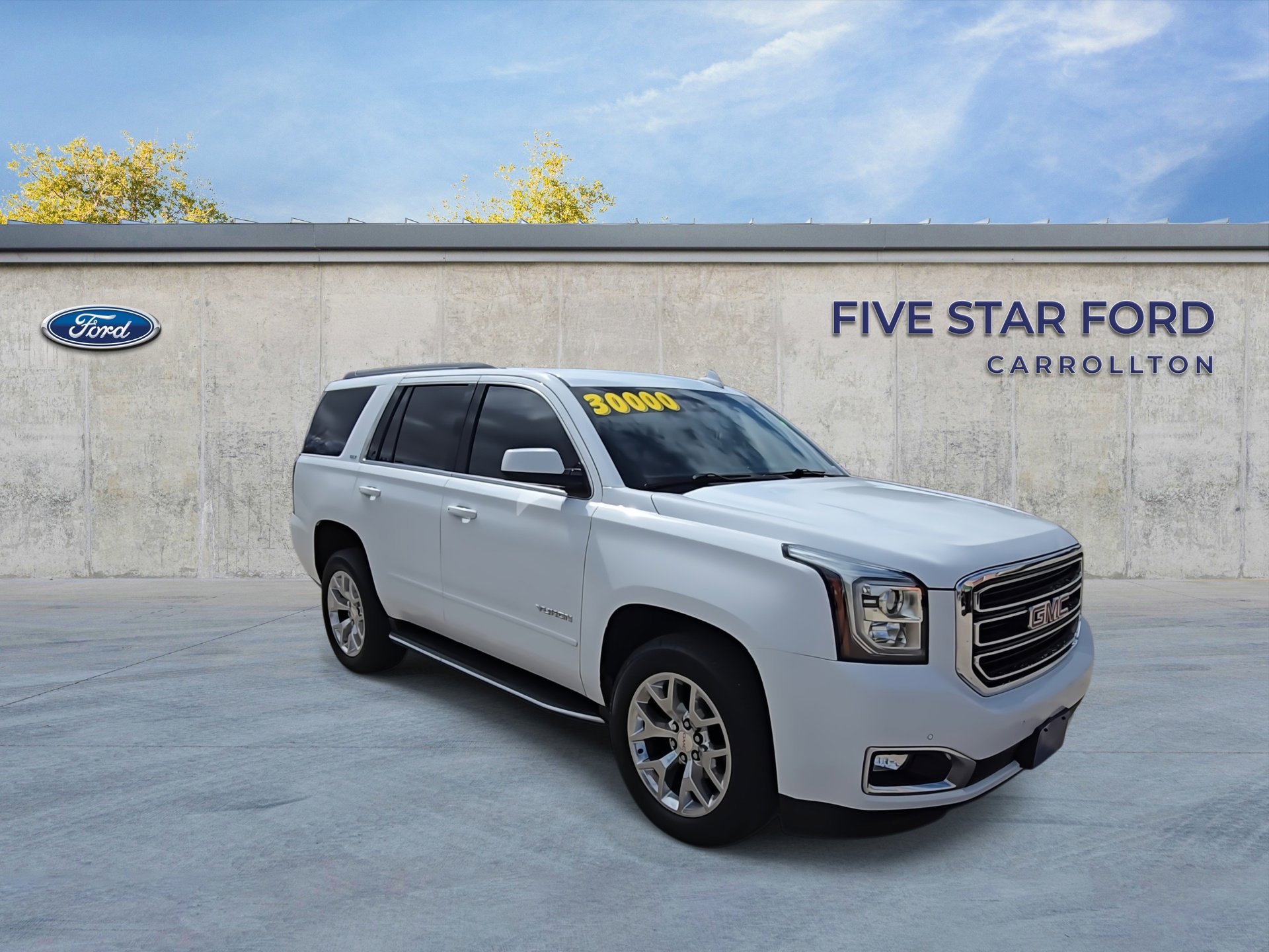 Used 2019 GMC Yukon SLT image 2