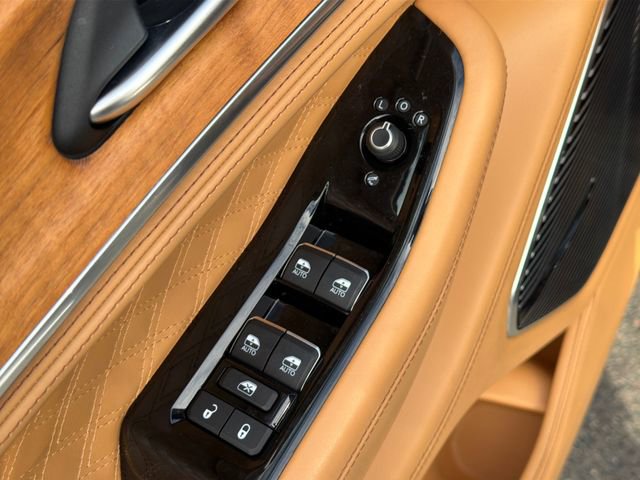 Used 2022 Jeep Grand Cherokee Summit image 24