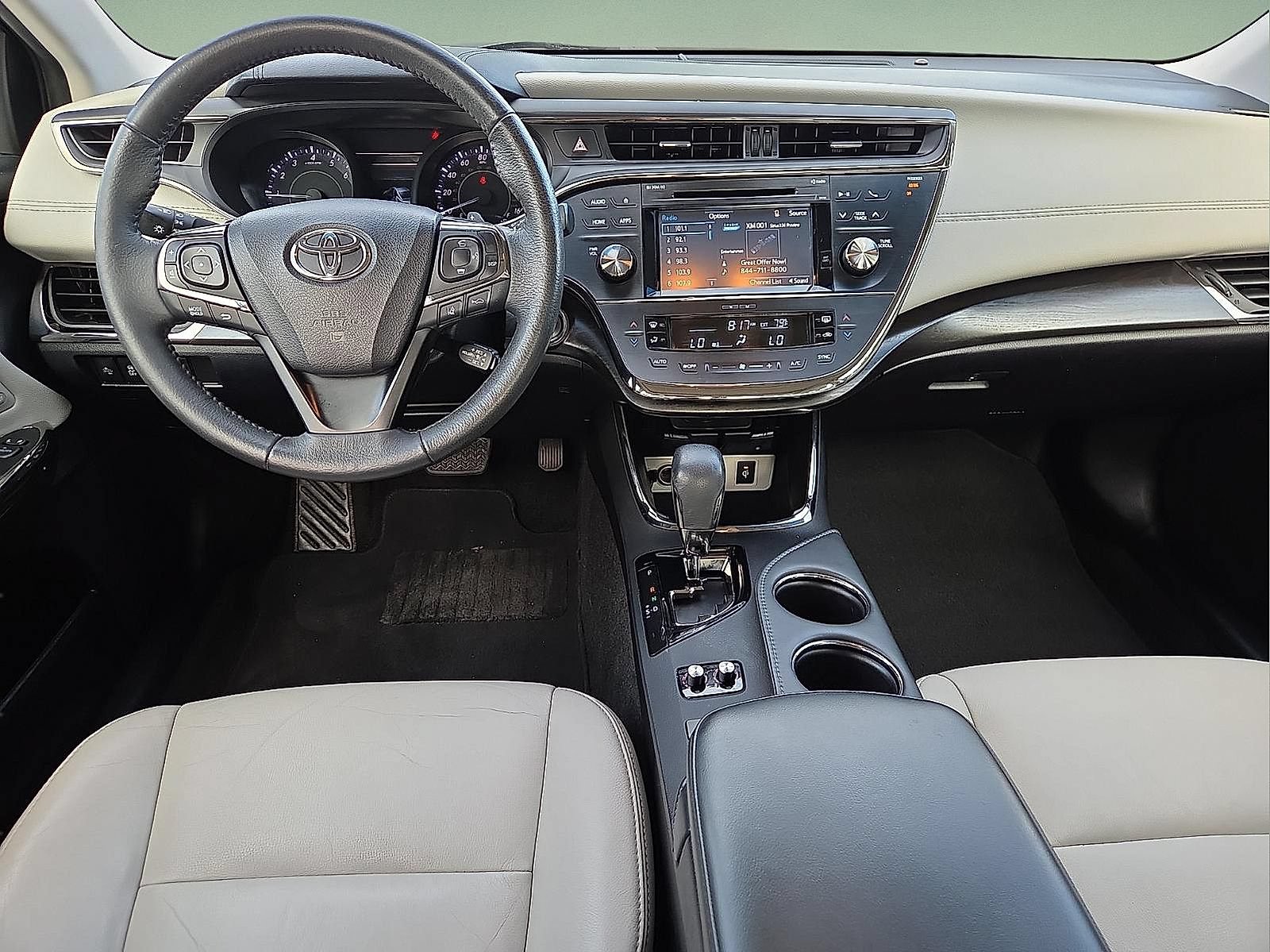 Used 2018 Toyota Avalon XLE Premium FWD image 11