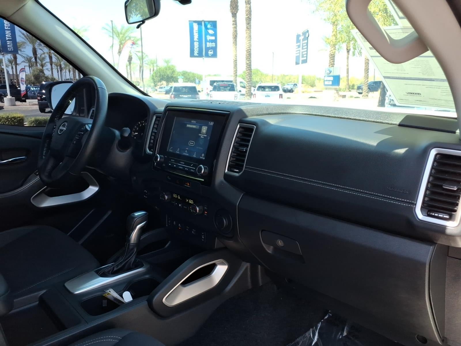 Used 2024 Nissan Frontier SV w/ SV Convenience Package RWD image 10