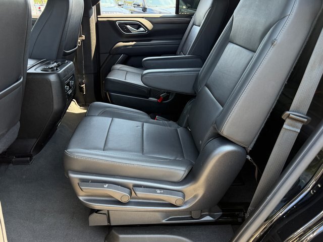 Used 2022 Chevrolet Tahoe Z71 w/ Z71 Off-Road Package AWD/4WD image 8