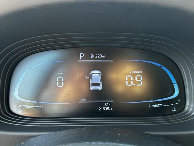 Used 2023 Hyundai Venue SEL FWD image 20