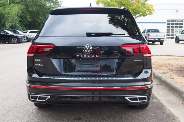 Used 2022 Volkswagen Tiguan SEL R-Line AWD/4WD image 6
