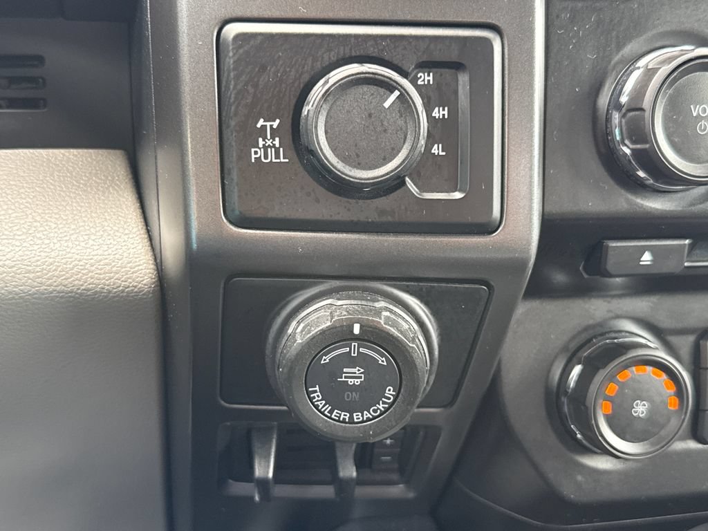 Certified 2018 Ford F150 XLT w/ Equipment Group 302A Luxury AWD/4WD image 23
