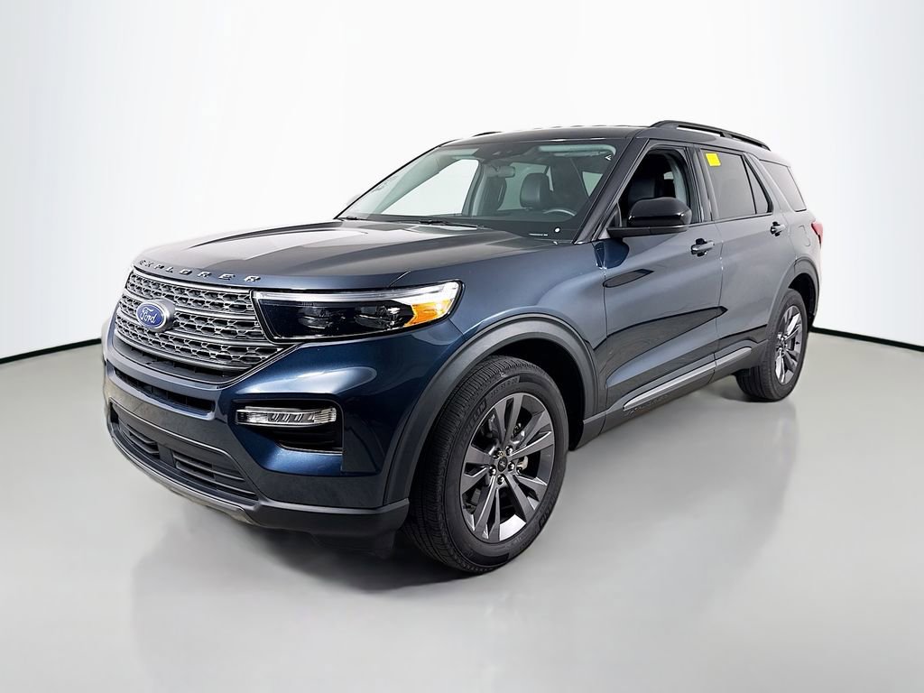 Certified 2023 Ford Explorer XLT w/ Equipment Group 202A image 8