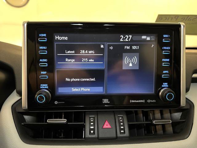 Used 2020 Toyota RAV4 XLE Premium FWD image 27
