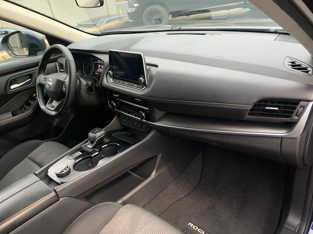 Used 2026 Nissan Rogue SV AWD/4WD image 11
