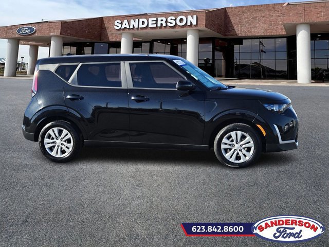 Used 2023 Kia Soul LX image 6