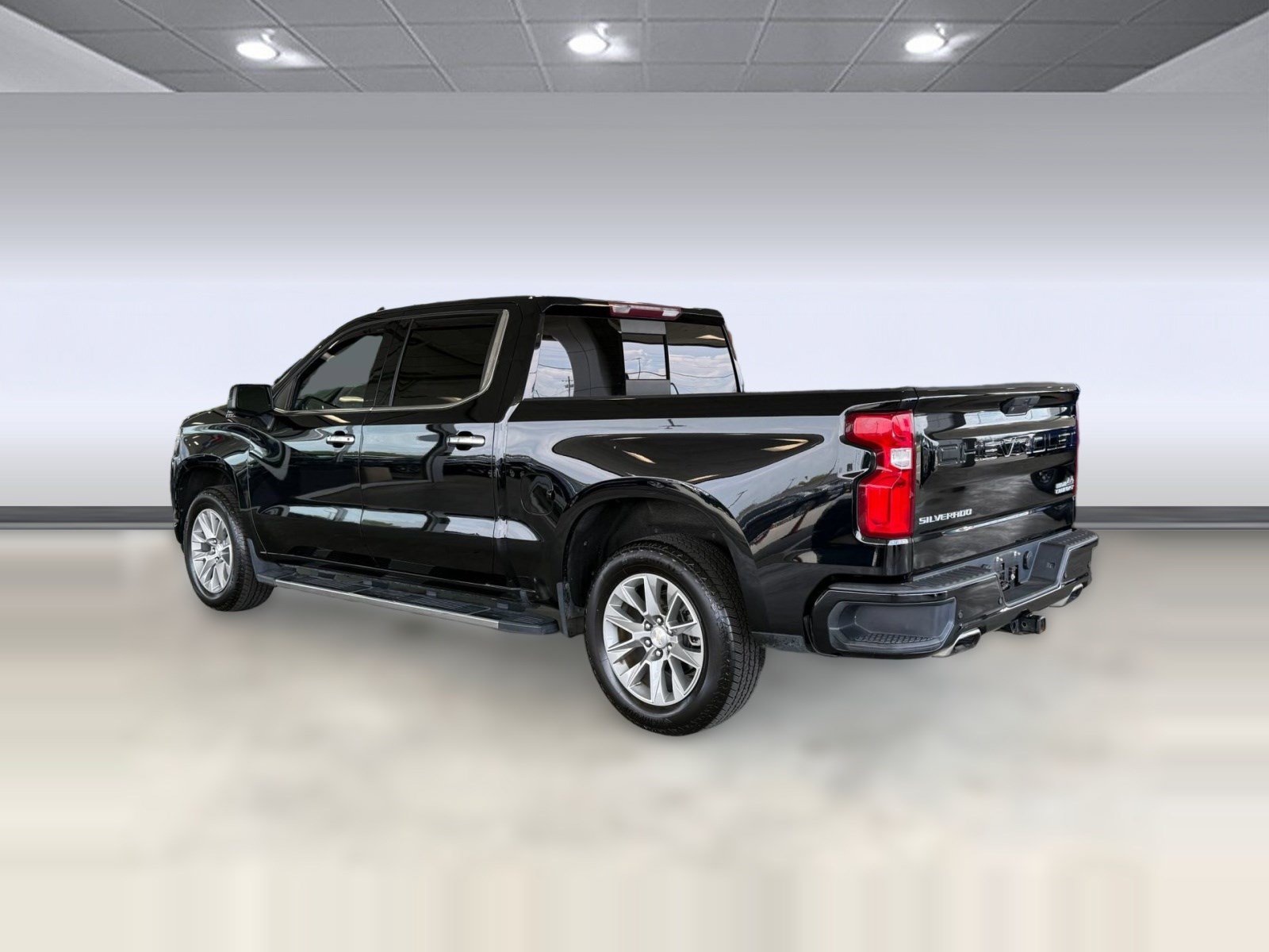 Used 2021 Chevrolet Silverado 1500 High Country AWD/4WD image 3