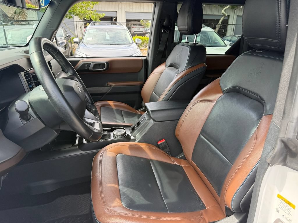 Certified 2022 Ford Bronco Outer Banks w/ Sasquatch Package AWD/4WD image 11