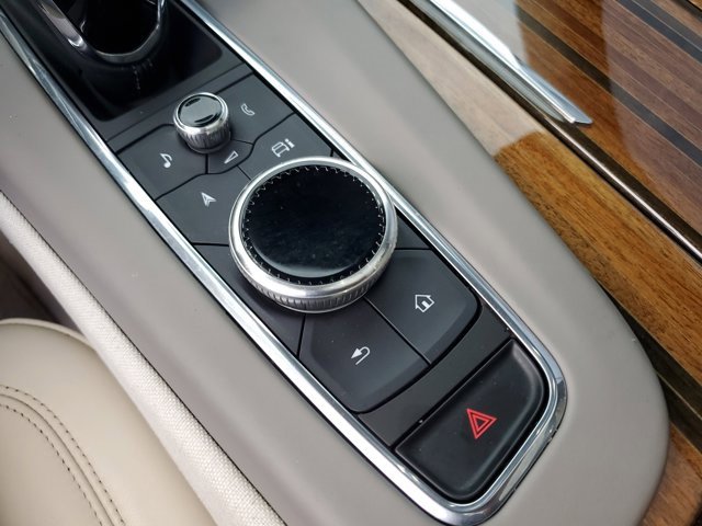 Used 2023 Cadillac Escalade Premium Luxury Platinum image 33