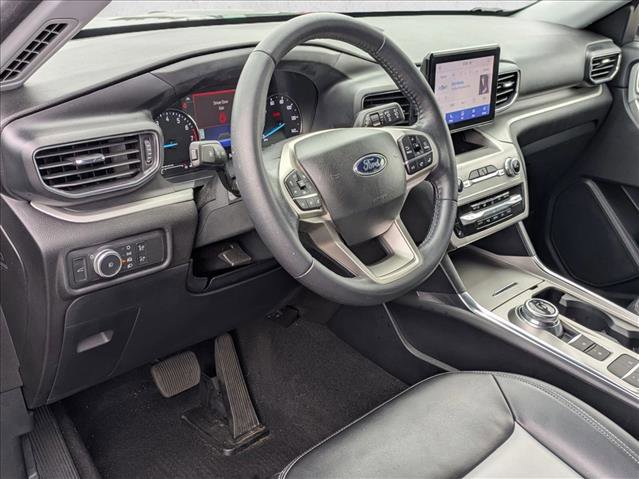 Certified 2022 Ford Explorer XLT w/ Equipment Group 202A image 10