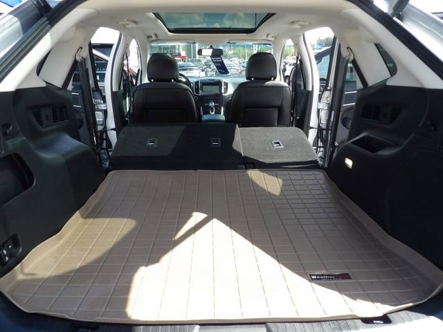 Certified 2018 Ford Edge Titanium w/ Equipment Group 301A FWD image 31