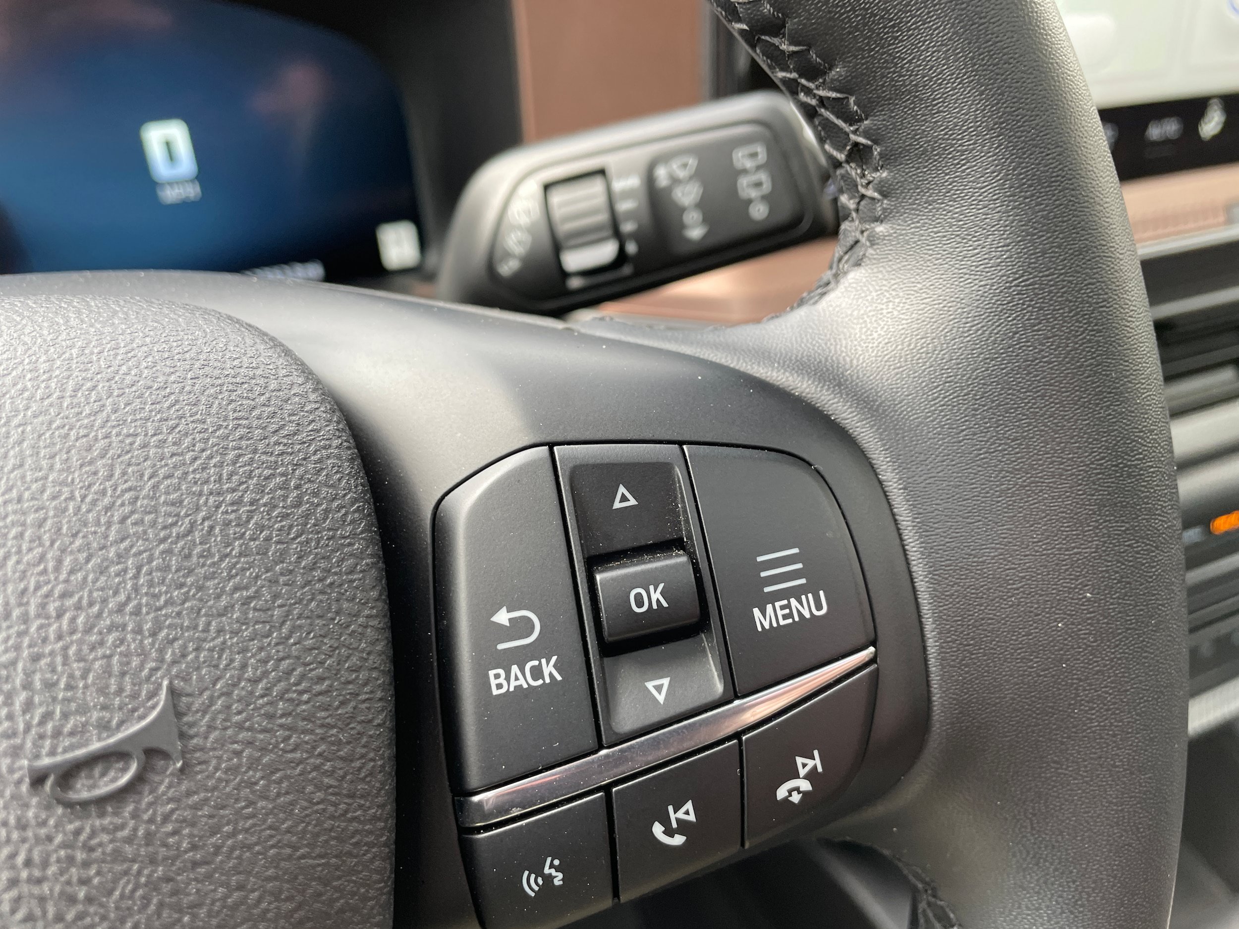 Certified 2025 Ford Bronco Sport Outer Banks w/ Outer Banks Tech Package+ AWD/4WD image 19