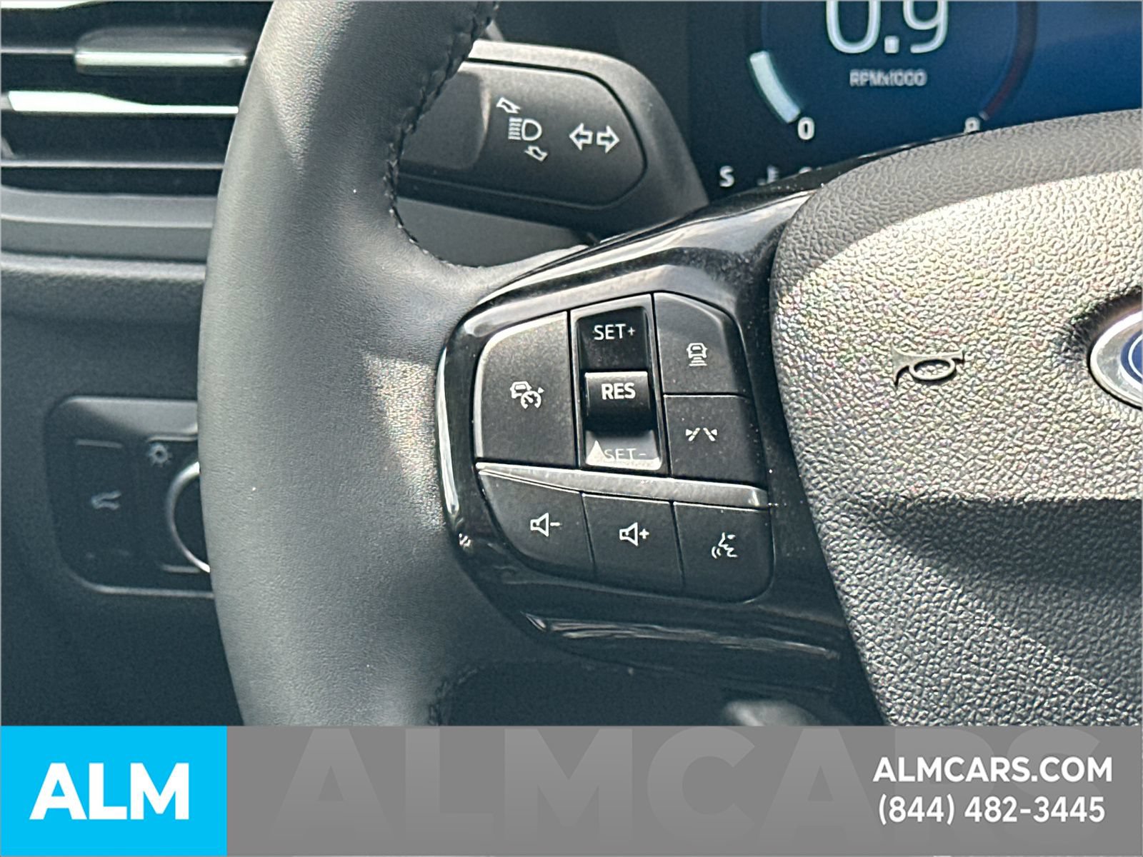 Certified 2025 Ford Escape Platinum AWD/4WD image 29